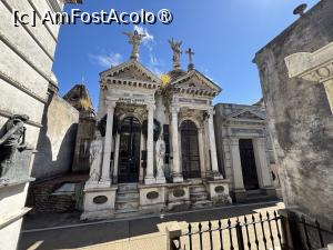[P48] Cimitirul Recoleta » foto by AZE
 - 
<span class="allrVoted glyphicon glyphicon-heart hidden" id="av1533642"></span>
<a class="m-l-10 hidden" id="sv1533642" onclick="voting_Foto_DelVot(,1533642,6764)" role="button">șterge vot <span class="glyphicon glyphicon-remove"></span></a>
<a id="v91533642" class=" c-red"  onclick="voting_Foto_SetVot(1533642)" role="button"><span class="glyphicon glyphicon-heart-empty"></span> <b>LIKE</b> = Votează poza</a> <img class="hidden"  id="f1533642W9" src="/imagini/loader.gif" border="0" /><span class="AjErrMes hidden" id="e1533642ErM"></span>