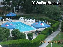 [P04] Piscina gratuită văzută din balconul camerei » foto by sorindezmi
 - 
<span class="allrVoted glyphicon glyphicon-heart hidden" id="av335514"></span>
<a class="m-l-10 hidden" id="sv335514" onclick="voting_Foto_DelVot(,335514,6772)" role="button">șterge vot <span class="glyphicon glyphicon-remove"></span></a>
<a id="v9335514" class=" c-red"  onclick="voting_Foto_SetVot(335514)" role="button"><span class="glyphicon glyphicon-heart-empty"></span> <b>LIKE</b> = Votează poza</a> <img class="hidden"  id="f335514W9" src="/imagini/loader.gif" border="0" /><span class="AjErrMes hidden" id="e335514ErM"></span>