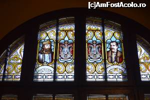 [P13] Castelul Cantacuzino, Bușteni - vitraliu » foto by makuy*
 - 
<span class="allrVoted glyphicon glyphicon-heart hidden" id="av705474"></span>
<a class="m-l-10 hidden" id="sv705474" onclick="voting_Foto_DelVot(,705474,6777)" role="button">șterge vot <span class="glyphicon glyphicon-remove"></span></a>
<a id="v9705474" class=" c-red"  onclick="voting_Foto_SetVot(705474)" role="button"><span class="glyphicon glyphicon-heart-empty"></span> <b>LIKE</b> = Votează poza</a> <img class="hidden"  id="f705474W9" src="/imagini/loader.gif" border="0" /><span class="AjErrMes hidden" id="e705474ErM"></span>