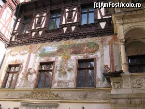 [P04] Pictură în curtea interioară - Castelul Peleș.  » foto by tata123 🔱
 - 
<span class="allrVoted glyphicon glyphicon-heart hidden" id="av605383"></span>
<a class="m-l-10 hidden" id="sv605383" onclick="voting_Foto_DelVot(,605383,6777)" role="button">șterge vot <span class="glyphicon glyphicon-remove"></span></a>
<a id="v9605383" class=" c-red"  onclick="voting_Foto_SetVot(605383)" role="button"><span class="glyphicon glyphicon-heart-empty"></span> <b>LIKE</b> = Votează poza</a> <img class="hidden"  id="f605383W9" src="/imagini/loader.gif" border="0" /><span class="AjErrMes hidden" id="e605383ErM"></span>