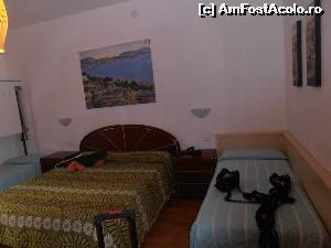 [P07] Hotel Verdi- detalii din cameră » foto by sunflower
 - 
<span class="allrVoted glyphicon glyphicon-heart hidden" id="av601538"></span>
<a class="m-l-10 hidden" id="sv601538" onclick="voting_Foto_DelVot(,601538,6791)" role="button">șterge vot <span class="glyphicon glyphicon-remove"></span></a>
<a id="v9601538" class=" c-red"  onclick="voting_Foto_SetVot(601538)" role="button"><span class="glyphicon glyphicon-heart-empty"></span> <b>LIKE</b> = Votează poza</a> <img class="hidden"  id="f601538W9" src="/imagini/loader.gif" border="0" /><span class="AjErrMes hidden" id="e601538ErM"></span>