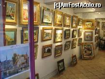 [P18] In fiecare galerie sunt cel putin o suta de tablouri » foto by dorgo
 - 
<span class="allrVoted glyphicon glyphicon-heart hidden" id="av112998"></span>
<a class="m-l-10 hidden" id="sv112998" onclick="voting_Foto_DelVot(,112998,6862)" role="button">șterge vot <span class="glyphicon glyphicon-remove"></span></a>
<a id="v9112998" class=" c-red"  onclick="voting_Foto_SetVot(112998)" role="button"><span class="glyphicon glyphicon-heart-empty"></span> <b>LIKE</b> = Votează poza</a> <img class="hidden"  id="f112998W9" src="/imagini/loader.gif" border="0" /><span class="AjErrMes hidden" id="e112998ErM"></span>