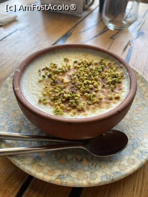 [P10] Restaurant Nazzar, Sutlac - orez cu lapte și fistic. » foto by Floria
 - 
<span class="allrVoted glyphicon glyphicon-heart hidden" id="av1520973"></span>
<a class="m-l-10 hidden" id="sv1520973" onclick="voting_Foto_DelVot(,1520973,6877)" role="button">șterge vot <span class="glyphicon glyphicon-remove"></span></a>
<a id="v91520973" class=" c-red"  onclick="voting_Foto_SetVot(1520973)" role="button"><span class="glyphicon glyphicon-heart-empty"></span> <b>LIKE</b> = Votează poza</a> <img class="hidden"  id="f1520973W9" src="/imagini/loader.gif" border="0" /><span class="AjErrMes hidden" id="e1520973ErM"></span>