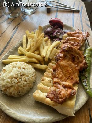 [P06] Restaurant Nazzar. Tavuk pirzola - pulpe de pui la grătar. » foto by Floria
 - 
<span class="allrVoted glyphicon glyphicon-heart hidden" id="av1520969"></span>
<a class="m-l-10 hidden" id="sv1520969" onclick="voting_Foto_DelVot(,1520969,6877)" role="button">șterge vot <span class="glyphicon glyphicon-remove"></span></a>
<a id="v91520969" class=" c-red"  onclick="voting_Foto_SetVot(1520969)" role="button"><span class="glyphicon glyphicon-heart-empty"></span> <b>LIKE</b> = Votează poza</a> <img class="hidden"  id="f1520969W9" src="/imagini/loader.gif" border="0" /><span class="AjErrMes hidden" id="e1520969ErM"></span>