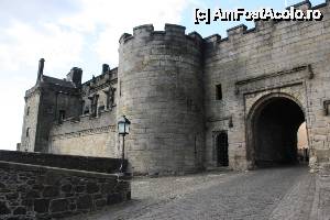 [P24] Intrarea în Castelul Stirling.  » foto by ariciu*
 - 
<span class="allrVoted glyphicon glyphicon-heart hidden" id="av502401"></span>
<a class="m-l-10 hidden" id="sv502401" onclick="voting_Foto_DelVot(,502401,6898)" role="button">șterge vot <span class="glyphicon glyphicon-remove"></span></a>
<a id="v9502401" class=" c-red"  onclick="voting_Foto_SetVot(502401)" role="button"><span class="glyphicon glyphicon-heart-empty"></span> <b>LIKE</b> = Votează poza</a> <img class="hidden"  id="f502401W9" src="/imagini/loader.gif" border="0" /><span class="AjErrMes hidden" id="e502401ErM"></span>