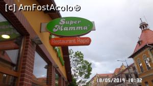 [P17] Restaurant Super Mamma, Sibiu » foto by ungureanica
 - 
<span class="allrVoted glyphicon glyphicon-heart hidden" id="av1075629"></span>
<a class="m-l-10 hidden" id="sv1075629" onclick="voting_Foto_DelVot(,1075629,6927)" role="button">șterge vot <span class="glyphicon glyphicon-remove"></span></a>
<a id="v91075629" class=" c-red"  onclick="voting_Foto_SetVot(1075629)" role="button"><span class="glyphicon glyphicon-heart-empty"></span> <b>LIKE</b> = Votează poza</a> <img class="hidden"  id="f1075629W9" src="/imagini/loader.gif" border="0" /><span class="AjErrMes hidden" id="e1075629ErM"></span>