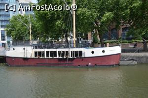 [P18] Macheta unei nave de transport maritim aflată pe un canal din oraşul Bristol, Anglia.  » foto by traian.leuca †
 - 
<span class="allrVoted glyphicon glyphicon-heart hidden" id="av922510"></span>
<a class="m-l-10 hidden" id="sv922510" onclick="voting_Foto_DelVot(,922510,6989)" role="button">șterge vot <span class="glyphicon glyphicon-remove"></span></a>
<a id="v9922510" class=" c-red"  onclick="voting_Foto_SetVot(922510)" role="button"><span class="glyphicon glyphicon-heart-empty"></span> <b>LIKE</b> = Votează poza</a> <img class="hidden"  id="f922510W9" src="/imagini/loader.gif" border="0" /><span class="AjErrMes hidden" id="e922510ErM"></span>