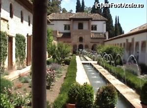 [P11] Generalife (Alhambra) - Patio de la Acequia - în imagine se observă jocurile de apă » foto by Carmen Ion
 - 
<span class="allrVoted glyphicon glyphicon-heart hidden" id="av608545"></span>
<a class="m-l-10 hidden" id="sv608545" onclick="voting_Foto_DelVot(,608545,7020)" role="button">șterge vot <span class="glyphicon glyphicon-remove"></span></a>
<a id="v9608545" class=" c-red"  onclick="voting_Foto_SetVot(608545)" role="button"><span class="glyphicon glyphicon-heart-empty"></span> <b>LIKE</b> = Votează poza</a> <img class="hidden"  id="f608545W9" src="/imagini/loader.gif" border="0" /><span class="AjErrMes hidden" id="e608545ErM"></span>