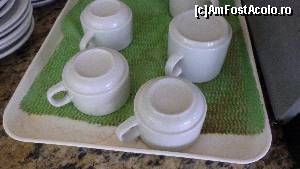 [P14] cestile de cafea, a se observa cat de curata e laveta verde, uda si imbibata in...  » foto by elee
 - 
<span class="allrVoted glyphicon glyphicon-heart hidden" id="av544060"></span>
<a class="m-l-10 hidden" id="sv544060" onclick="voting_Foto_DelVot(,544060,7039)" role="button">șterge vot <span class="glyphicon glyphicon-remove"></span></a>
<a id="v9544060" class=" c-red"  onclick="voting_Foto_SetVot(544060)" role="button"><span class="glyphicon glyphicon-heart-empty"></span> <b>LIKE</b> = Votează poza</a> <img class="hidden"  id="f544060W9" src="/imagini/loader.gif" border="0" /><span class="AjErrMes hidden" id="e544060ErM"></span>