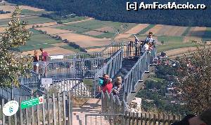 [P10] Terasa Sky Walk de pe Hohe Wand. Naturpark Hohe Wand, Wiener Neustadt, Austria.  » foto by traian.leuca †
 - 
<span class="allrVoted glyphicon glyphicon-heart hidden" id="av660703"></span>
<a class="m-l-10 hidden" id="sv660703" onclick="voting_Foto_DelVot(,660703,7068)" role="button">șterge vot <span class="glyphicon glyphicon-remove"></span></a>
<a id="v9660703" class=" c-red"  onclick="voting_Foto_SetVot(660703)" role="button"><span class="glyphicon glyphicon-heart-empty"></span> <b>LIKE</b> = Votează poza</a> <img class="hidden"  id="f660703W9" src="/imagini/loader.gif" border="0" /><span class="AjErrMes hidden" id="e660703ErM"></span>