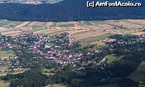 P35 [JUL-2015] Sat la poalele crestei muntoase Hohe Wand. Naturpark Hohe Wand, Wiener Neustadt, Austria. 