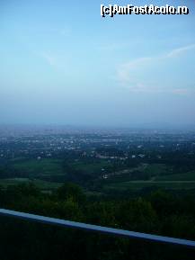 [P17] Panorama vieneza de pe muntele Kahlenberg, imagine de pe terasa cafenelei » foto by magdalena
 - 
<span class="allrVoted glyphicon glyphicon-heart hidden" id="av120489"></span>
<a class="m-l-10 hidden" id="sv120489" onclick="voting_Foto_DelVot(,120489,7068)" role="button">șterge vot <span class="glyphicon glyphicon-remove"></span></a>
<a id="v9120489" class=" c-red"  onclick="voting_Foto_SetVot(120489)" role="button"><span class="glyphicon glyphicon-heart-empty"></span> <b>LIKE</b> = Votează poza</a> <img class="hidden"  id="f120489W9" src="/imagini/loader.gif" border="0" /><span class="AjErrMes hidden" id="e120489ErM"></span>