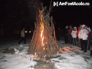 [P01] -1.01.2013 un foc de tabara si un vin fiert... a fost superr! : D » foto by florea mihaela*
 - 
<span class="allrVoted glyphicon glyphicon-heart hidden" id="av391545"></span>
<a class="m-l-10 hidden" id="sv391545" onclick="voting_Foto_DelVot(,391545,7073)" role="button">șterge vot <span class="glyphicon glyphicon-remove"></span></a>
<a id="v9391545" class=" c-red"  onclick="voting_Foto_SetVot(391545)" role="button"><span class="glyphicon glyphicon-heart-empty"></span> <b>LIKE</b> = Votează poza</a> <img class="hidden"  id="f391545W9" src="/imagini/loader.gif" border="0" /><span class="AjErrMes hidden" id="e391545ErM"></span>