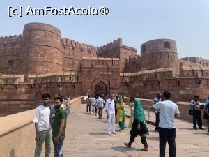 [P02] Agra Fort,India,intrare în fort » foto by AZE
 - 
<span class="allrVoted glyphicon glyphicon-heart hidden" id="av1435966"></span>
<a class="m-l-10 hidden" id="sv1435966" onclick="voting_Foto_DelVot(,1435966,7081)" role="button">șterge vot <span class="glyphicon glyphicon-remove"></span></a>
<a id="v91435966" class=" c-red"  onclick="voting_Foto_SetVot(1435966)" role="button"><span class="glyphicon glyphicon-heart-empty"></span> <b>LIKE</b> = Votează poza</a> <img class="hidden"  id="f1435966W9" src="/imagini/loader.gif" border="0" /><span class="AjErrMes hidden" id="e1435966ErM"></span>