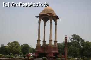 [P10] Capela Amar Javen Jyoti, o piatră de hotar în istoria Indiei.  » foto by glcitizen
 - 
<span class="allrVoted glyphicon glyphicon-heart hidden" id="av858087"></span>
<a class="m-l-10 hidden" id="sv858087" onclick="voting_Foto_DelVot(,858087,7091)" role="button">șterge vot <span class="glyphicon glyphicon-remove"></span></a>
<a id="v9858087" class=" c-red"  onclick="voting_Foto_SetVot(858087)" role="button"><span class="glyphicon glyphicon-heart-empty"></span> <b>LIKE</b> = Votează poza</a> <img class="hidden"  id="f858087W9" src="/imagini/loader.gif" border="0" /><span class="AjErrMes hidden" id="e858087ErM"></span>