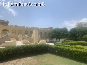 [P33] Jantal Mantar,observatorul din Jaipur » foto by AZE
 - 
<span class="allrVoted glyphicon glyphicon-heart hidden" id="av1445564"></span>
<a class="m-l-10 hidden" id="sv1445564" onclick="voting_Foto_DelVot(,1445564,7099)" role="button">șterge vot <span class="glyphicon glyphicon-remove"></span></a>
<a id="v91445564" class=" c-red"  onclick="voting_Foto_SetVot(1445564)" role="button"><span class="glyphicon glyphicon-heart-empty"></span> <b>LIKE</b> = Votează poza</a> <img class="hidden"  id="f1445564W9" src="/imagini/loader.gif" border="0" /><span class="AjErrMes hidden" id="e1445564ErM"></span>