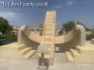 [P43] Jantal Mantar,observatorul din Jaipur » foto by AZE
 - 
<span class="allrVoted glyphicon glyphicon-heart hidden" id="av1445574"></span>
<a class="m-l-10 hidden" id="sv1445574" onclick="voting_Foto_DelVot(,1445574,7099)" role="button">șterge vot <span class="glyphicon glyphicon-remove"></span></a>
<a id="v91445574" class=" c-red"  onclick="voting_Foto_SetVot(1445574)" role="button"><span class="glyphicon glyphicon-heart-empty"></span> <b>LIKE</b> = Votează poza</a> <img class="hidden"  id="f1445574W9" src="/imagini/loader.gif" border="0" /><span class="AjErrMes hidden" id="e1445574ErM"></span>