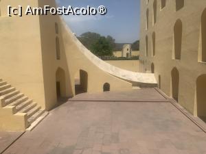 [P57] Jantal Mantar,observatorul din Jaipur » foto by AZE
 - 
<span class="allrVoted glyphicon glyphicon-heart hidden" id="av1445588"></span>
<a class="m-l-10 hidden" id="sv1445588" onclick="voting_Foto_DelVot(,1445588,7099)" role="button">șterge vot <span class="glyphicon glyphicon-remove"></span></a>
<a id="v91445588" class=" c-red"  onclick="voting_Foto_SetVot(1445588)" role="button"><span class="glyphicon glyphicon-heart-empty"></span> <b>LIKE</b> = Votează poza</a> <img class="hidden"  id="f1445588W9" src="/imagini/loader.gif" border="0" /><span class="AjErrMes hidden" id="e1445588ErM"></span>