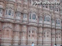 [P07] Hawa Mahal - Palatul vanturilor » foto by ghecamelia
 - 
<span class="allrVoted glyphicon glyphicon-heart hidden" id="av121918"></span>
<a class="m-l-10 hidden" id="sv121918" onclick="voting_Foto_DelVot(,121918,7099)" role="button">șterge vot <span class="glyphicon glyphicon-remove"></span></a>
<a id="v9121918" class=" c-red"  onclick="voting_Foto_SetVot(121918)" role="button"><span class="glyphicon glyphicon-heart-empty"></span> <b>LIKE</b> = Votează poza</a> <img class="hidden"  id="f121918W9" src="/imagini/loader.gif" border="0" /><span class="AjErrMes hidden" id="e121918ErM"></span>