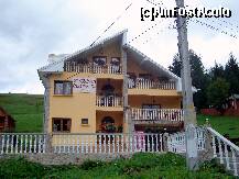 [P38] pensiunea Casa Bella- mai jos de zona releu » foto by mirelopodu*
 - 
<span class="allrVoted glyphicon glyphicon-heart hidden" id="av130957"></span>
<a class="m-l-10 hidden" id="sv130957" onclick="voting_Foto_DelVot(,130957,7157)" role="button">șterge vot <span class="glyphicon glyphicon-remove"></span></a>
<a id="v9130957" class=" c-red"  onclick="voting_Foto_SetVot(130957)" role="button"><span class="glyphicon glyphicon-heart-empty"></span> <b>LIKE</b> = Votează poza</a> <img class="hidden"  id="f130957W9" src="/imagini/loader.gif" border="0" /><span class="AjErrMes hidden" id="e130957ErM"></span>
