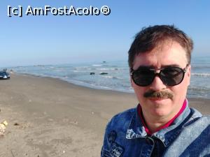 [P12] Seman, plaja virgina (exceptie cateva masini parcate fix langa mare), aflata la cativa km de Parcul arheologic Apolonia » foto by raducondurache
 - 
<span class="allrVoted glyphicon glyphicon-heart hidden" id="av1283463"></span>
<a class="m-l-10 hidden" id="sv1283463" onclick="voting_Foto_DelVot(,1283463,7202)" role="button">șterge vot <span class="glyphicon glyphicon-remove"></span></a>
<a id="v91283463" class=" c-red"  onclick="voting_Foto_SetVot(1283463)" role="button"><span class="glyphicon glyphicon-heart-empty"></span> <b>LIKE</b> = Votează poza</a> <img class="hidden"  id="f1283463W9" src="/imagini/loader.gif" border="0" /><span class="AjErrMes hidden" id="e1283463ErM"></span>