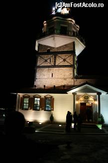 [P05] Maiden's Tower ( Kiskulesi ) Istanbul.
Tocmai am 'andocat'. » foto by presario
 - 
<span class="allrVoted glyphicon glyphicon-heart hidden" id="av42155"></span>
<a class="m-l-10 hidden" id="sv42155" onclick="voting_Foto_DelVot(,42155,7254)" role="button">șterge vot <span class="glyphicon glyphicon-remove"></span></a>
<a id="v942155" class=" c-red"  onclick="voting_Foto_SetVot(42155)" role="button"><span class="glyphicon glyphicon-heart-empty"></span> <b>LIKE</b> = Votează poza</a> <img class="hidden"  id="f42155W9" src="/imagini/loader.gif" border="0" /><span class="AjErrMes hidden" id="e42155ErM"></span>