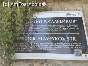 [P10] Plovdiv- placutele de la colturi de strada ne spun si in engleza despre ce e vorba » foto by mishu
 - 
<span class="allrVoted glyphicon glyphicon-heart hidden" id="av1305477"></span>
<a class="m-l-10 hidden" id="sv1305477" onclick="voting_Foto_DelVot(,1305477,7278)" role="button">șterge vot <span class="glyphicon glyphicon-remove"></span></a>
<a id="v91305477" class=" c-red"  onclick="voting_Foto_SetVot(1305477)" role="button"><span class="glyphicon glyphicon-heart-empty"></span> <b>LIKE</b> = Votează poza</a> <img class="hidden"  id="f1305477W9" src="/imagini/loader.gif" border="0" /><span class="AjErrMes hidden" id="e1305477ErM"></span>