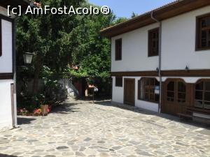 [P19] Plovdiv- Biserica Sf Nedelya (in curtea bisericii) » foto by mishu
 - 
<span class="allrVoted glyphicon glyphicon-heart hidden" id="av1305486"></span>
<a class="m-l-10 hidden" id="sv1305486" onclick="voting_Foto_DelVot(,1305486,7278)" role="button">șterge vot <span class="glyphicon glyphicon-remove"></span></a>
<a id="v91305486" class=" c-red"  onclick="voting_Foto_SetVot(1305486)" role="button"><span class="glyphicon glyphicon-heart-empty"></span> <b>LIKE</b> = Votează poza</a> <img class="hidden"  id="f1305486W9" src="/imagini/loader.gif" border="0" /><span class="AjErrMes hidden" id="e1305486ErM"></span>