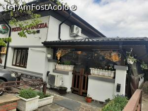 [P02] Pizzeria Venezia » foto by adso
 - 
<span class="allrVoted glyphicon glyphicon-heart hidden" id="av1528652"></span>
<a class="m-l-10 hidden" id="sv1528652" onclick="voting_Foto_DelVot(,1528652,7328)" role="button">șterge vot <span class="glyphicon glyphicon-remove"></span></a>
<a id="v91528652" class=" c-red"  onclick="voting_Foto_SetVot(1528652)" role="button"><span class="glyphicon glyphicon-heart-empty"></span> <b>LIKE</b> = Votează poza</a> <img class="hidden"  id="f1528652W9" src="/imagini/loader.gif" border="0" /><span class="AjErrMes hidden" id="e1528652ErM"></span>