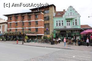 [P01] Veliko Tarnovo, Strada Ștefan Sambolov, nr. 79, Clădirea grena în care se află Restaurantul Shtastliveca, lângă este Restaurantul EGO » foto by mprofeanu
 - 
<span class="allrVoted glyphicon glyphicon-heart hidden" id="av1264776"></span>
<a class="m-l-10 hidden" id="sv1264776" onclick="voting_Foto_DelVot(,1264776,7373)" role="button">șterge vot <span class="glyphicon glyphicon-remove"></span></a>
<a id="v91264776" class=" c-red"  onclick="voting_Foto_SetVot(1264776)" role="button"><span class="glyphicon glyphicon-heart-empty"></span> <b>LIKE</b> = Votează poza</a> <img class="hidden"  id="f1264776W9" src="/imagini/loader.gif" border="0" /><span class="AjErrMes hidden" id="e1264776ErM"></span>