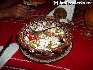 [P02] Restaurant Hagi » foto by dannas
 - 
<span class="allrVoted glyphicon glyphicon-heart hidden" id="av352728"></span>
<a class="m-l-10 hidden" id="sv352728" onclick="voting_Foto_DelVot(,352728,7373)" role="button">șterge vot <span class="glyphicon glyphicon-remove"></span></a>
<a id="v9352728" class=" c-red"  onclick="voting_Foto_SetVot(352728)" role="button"><span class="glyphicon glyphicon-heart-empty"></span> <b>LIKE</b> = Votează poza</a> <img class="hidden"  id="f352728W9" src="/imagini/loader.gif" border="0" /><span class="AjErrMes hidden" id="e352728ErM"></span>