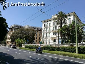 [P21] Hotel în San Remo » foto by crismis
 - 
<span class="allrVoted glyphicon glyphicon-heart hidden" id="av940504"></span>
<a class="m-l-10 hidden" id="sv940504" onclick="voting_Foto_DelVot(,940504,7390)" role="button">șterge vot <span class="glyphicon glyphicon-remove"></span></a>
<a id="v9940504" class=" c-red"  onclick="voting_Foto_SetVot(940504)" role="button"><span class="glyphicon glyphicon-heart-empty"></span> <b>LIKE</b> = Votează poza</a> <img class="hidden"  id="f940504W9" src="/imagini/loader.gif" border="0" /><span class="AjErrMes hidden" id="e940504ErM"></span>