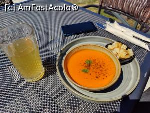 [P38] Amfiteatrul Transilvania; restaurantul » foto by crismis
 - 
<span class="allrVoted glyphicon glyphicon-heart hidden" id="av1383591"></span>
<a class="m-l-10 hidden" id="sv1383591" onclick="voting_Foto_DelVot(,1383591,7404)" role="button">șterge vot <span class="glyphicon glyphicon-remove"></span></a>
<a id="v91383591" class=" c-red"  onclick="voting_Foto_SetVot(1383591)" role="button"><span class="glyphicon glyphicon-heart-empty"></span> <b>LIKE</b> = Votează poza</a> <img class="hidden"  id="f1383591W9" src="/imagini/loader.gif" border="0" /><span class="AjErrMes hidden" id="e1383591ErM"></span>
