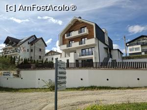 [P06] Prin stațiune » foto by Carmen Ion
 - 
<span class="allrVoted glyphicon glyphicon-heart hidden" id="av1511081"></span>
<a class="m-l-10 hidden" id="sv1511081" onclick="voting_Foto_DelVot(,1511081,7405)" role="button">șterge vot <span class="glyphicon glyphicon-remove"></span></a>
<a id="v91511081" class=" c-red"  onclick="voting_Foto_SetVot(1511081)" role="button"><span class="glyphicon glyphicon-heart-empty"></span> <b>LIKE</b> = Votează poza</a> <img class="hidden"  id="f1511081W9" src="/imagini/loader.gif" border="0" /><span class="AjErrMes hidden" id="e1511081ErM"></span>