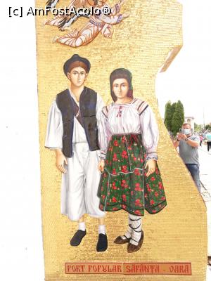 [P16] Cimitorul Vesel » foto by ⭐ValentinB_88⭐
 - 
<span class="allrVoted glyphicon glyphicon-heart hidden" id="av1209530"></span>
<a class="m-l-10 hidden" id="sv1209530" onclick="voting_Foto_DelVot(,1209530,7494)" role="button">șterge vot <span class="glyphicon glyphicon-remove"></span></a>
<a id="v91209530" class=" c-red"  onclick="voting_Foto_SetVot(1209530)" role="button"><span class="glyphicon glyphicon-heart-empty"></span> <b>LIKE</b> = Votează poza</a> <img class="hidden"  id="f1209530W9" src="/imagini/loader.gif" border="0" /><span class="AjErrMes hidden" id="e1209530ErM"></span>