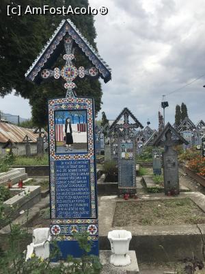 [P15] Cimitirul Vesel » foto by krisstinna
 - 
<span class="allrVoted glyphicon glyphicon-heart hidden" id="av1200254"></span>
<a class="m-l-10 hidden" id="sv1200254" onclick="voting_Foto_DelVot(,1200254,7494)" role="button">șterge vot <span class="glyphicon glyphicon-remove"></span></a>
<a id="v91200254" class=" c-red"  onclick="voting_Foto_SetVot(1200254)" role="button"><span class="glyphicon glyphicon-heart-empty"></span> <b>LIKE</b> = Votează poza</a> <img class="hidden"  id="f1200254W9" src="/imagini/loader.gif" border="0" /><span class="AjErrMes hidden" id="e1200254ErM"></span>