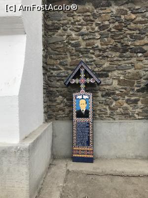 [P22] Asta erau sprijinite de zidul bisericesc, o fi murit cineva în sat... » foto by krisstinna
 - 
<span class="allrVoted glyphicon glyphicon-heart hidden" id="av1200261"></span>
<a class="m-l-10 hidden" id="sv1200261" onclick="voting_Foto_DelVot(,1200261,7494)" role="button">șterge vot <span class="glyphicon glyphicon-remove"></span></a>
<a id="v91200261" class=" c-red"  onclick="voting_Foto_SetVot(1200261)" role="button"><span class="glyphicon glyphicon-heart-empty"></span> <b>LIKE</b> = Votează poza</a> <img class="hidden"  id="f1200261W9" src="/imagini/loader.gif" border="0" /><span class="AjErrMes hidden" id="e1200261ErM"></span>