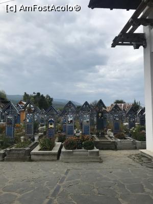 [P24] Cimitirul Vesel » foto by krisstinna
 - 
<span class="allrVoted glyphicon glyphicon-heart hidden" id="av1200263"></span>
<a class="m-l-10 hidden" id="sv1200263" onclick="voting_Foto_DelVot(,1200263,7494)" role="button">șterge vot <span class="glyphicon glyphicon-remove"></span></a>
<a id="v91200263" class=" c-red"  onclick="voting_Foto_SetVot(1200263)" role="button"><span class="glyphicon glyphicon-heart-empty"></span> <b>LIKE</b> = Votează poza</a> <img class="hidden"  id="f1200263W9" src="/imagini/loader.gif" border="0" /><span class="AjErrMes hidden" id="e1200263ErM"></span>