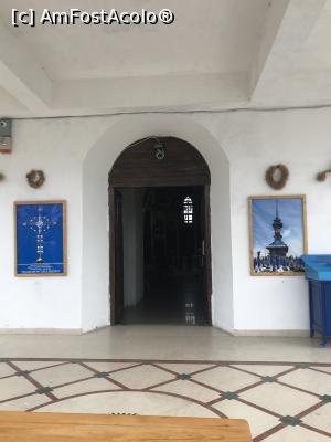 [P27] Intrarea în biserică » foto by krisstinna
 - 
<span class="allrVoted glyphicon glyphicon-heart hidden" id="av1200266"></span>
<a class="m-l-10 hidden" id="sv1200266" onclick="voting_Foto_DelVot(,1200266,7494)" role="button">șterge vot <span class="glyphicon glyphicon-remove"></span></a>
<a id="v91200266" class=" c-red"  onclick="voting_Foto_SetVot(1200266)" role="button"><span class="glyphicon glyphicon-heart-empty"></span> <b>LIKE</b> = Votează poza</a> <img class="hidden"  id="f1200266W9" src="/imagini/loader.gif" border="0" /><span class="AjErrMes hidden" id="e1200266ErM"></span>