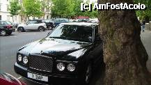 [P61] Un Bentley Mic. Oameni saraci venetieni astia londonezi.. » foto by TraianS
 - 
<span class="allrVoted glyphicon glyphicon-heart hidden" id="av210691"></span>
<a class="m-l-10 hidden" id="sv210691" onclick="voting_Foto_DelVot(,210691,7515)" role="button">șterge vot <span class="glyphicon glyphicon-remove"></span></a>
<a id="v9210691" class=" c-red"  onclick="voting_Foto_SetVot(210691)" role="button"><span class="glyphicon glyphicon-heart-empty"></span> <b>LIKE</b> = Votează poza</a> <img class="hidden"  id="f210691W9" src="/imagini/loader.gif" border="0" /><span class="AjErrMes hidden" id="e210691ErM"></span>