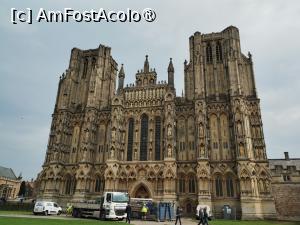 [P34] Catedrala Wells văzută din faţă » foto by Marius 72
 - 
<span class="allrVoted glyphicon glyphicon-heart hidden" id="av1505879"></span>
<a class="m-l-10 hidden" id="sv1505879" onclick="voting_Foto_DelVot(,1505879,7515)" role="button">șterge vot <span class="glyphicon glyphicon-remove"></span></a>
<a id="v91505879" class=" c-red"  onclick="voting_Foto_SetVot(1505879)" role="button"><span class="glyphicon glyphicon-heart-empty"></span> <b>LIKE</b> = Votează poza</a> <img class="hidden"  id="f1505879W9" src="/imagini/loader.gif" border="0" /><span class="AjErrMes hidden" id="e1505879ErM"></span>