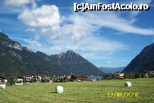[P30] Pertisau si lacul Achensee in departare » foto by Alina53
 - 
<span class="allrVoted glyphicon glyphicon-heart hidden" id="av236980"></span>
<a class="m-l-10 hidden" id="sv236980" onclick="voting_Foto_DelVot(,236980,7577)" role="button">șterge vot <span class="glyphicon glyphicon-remove"></span></a>
<a id="v9236980" class=" c-red"  onclick="voting_Foto_SetVot(236980)" role="button"><span class="glyphicon glyphicon-heart-empty"></span> <b>LIKE</b> = Votează poza</a> <img class="hidden"  id="f236980W9" src="/imagini/loader.gif" border="0" /><span class="AjErrMes hidden" id="e236980ErM"></span>