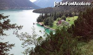 [P14] Cabana Gaisalm, accesibila doar pe jos sau cu vaporul. Fotografie luata de pe poteca de la Achenkirch la Gaisalm » foto by saxonul
 - 
<span class="allrVoted glyphicon glyphicon-heart hidden" id="av545463"></span>
<a class="m-l-10 hidden" id="sv545463" onclick="voting_Foto_DelVot(,545463,7577)" role="button">șterge vot <span class="glyphicon glyphicon-remove"></span></a>
<a id="v9545463" class=" c-red"  onclick="voting_Foto_SetVot(545463)" role="button"><span class="glyphicon glyphicon-heart-empty"></span> <b>LIKE</b> = Votează poza</a> <img class="hidden"  id="f545463W9" src="/imagini/loader.gif" border="0" /><span class="AjErrMes hidden" id="e545463ErM"></span>