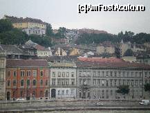 [P03] Hotel Carlton Budapesta - vedere de pe malul celalat al Dunarii. » foto by presario
 - 
<span class="allrVoted glyphicon glyphicon-heart hidden" id="av142327"></span>
<a class="m-l-10 hidden" id="sv142327" onclick="voting_Foto_DelVot(,142327,7594)" role="button">șterge vot <span class="glyphicon glyphicon-remove"></span></a>
<a id="v9142327" class=" c-red"  onclick="voting_Foto_SetVot(142327)" role="button"><span class="glyphicon glyphicon-heart-empty"></span> <b>LIKE</b> = Votează poza</a> <img class="hidden"  id="f142327W9" src="/imagini/loader.gif" border="0" /><span class="AjErrMes hidden" id="e142327ErM"></span>