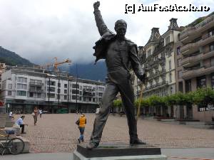 [P23] Montreux - Freddie Mercury cel pentru care Montreux a fost a doua casa. Statuia de pe faleza.  » foto by iulianic
 - 
<span class="allrVoted glyphicon glyphicon-heart hidden" id="av368113"></span>
<a class="m-l-10 hidden" id="sv368113" onclick="voting_Foto_DelVot(,368113,7614)" role="button">șterge vot <span class="glyphicon glyphicon-remove"></span></a>
<a id="v9368113" class=" c-red"  onclick="voting_Foto_SetVot(368113)" role="button"><span class="glyphicon glyphicon-heart-empty"></span> <b>LIKE</b> = Votează poza</a> <img class="hidden"  id="f368113W9" src="/imagini/loader.gif" border="0" /><span class="AjErrMes hidden" id="e368113ErM"></span>