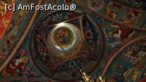 [P10] Turla Bisericii Albe din Baia, probabil ctitorie a lui Ştefan cel Mare pentru a cinsti victoria din 1467 împotriva oştirii maghiare conduse de Matia Corvin. Pictura este însă recentă, din perioada 2002-2009 » foto by Lucien
 - 
<span class="allrVoted glyphicon glyphicon-heart hidden" id="av837734"></span>
<a class="m-l-10 hidden" id="sv837734" onclick="voting_Foto_DelVot(,837734,7619)" role="button">șterge vot <span class="glyphicon glyphicon-remove"></span></a>
<a id="v9837734" class=" c-red"  onclick="voting_Foto_SetVot(837734)" role="button"><span class="glyphicon glyphicon-heart-empty"></span> <b>LIKE</b> = Votează poza</a> <img class="hidden"  id="f837734W9" src="/imagini/loader.gif" border="0" /><span class="AjErrMes hidden" id="e837734ErM"></span>