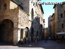 [P07] San Gimignano sau  Manhattan-ul medieval - stradute inguste si intunecate » foto by Diaura*
 - 
<span class="allrVoted glyphicon glyphicon-heart hidden" id="av143983"></span>
<a class="m-l-10 hidden" id="sv143983" onclick="voting_Foto_DelVot(,143983,7623)" role="button">șterge vot <span class="glyphicon glyphicon-remove"></span></a>
<a id="v9143983" class=" c-red"  onclick="voting_Foto_SetVot(143983)" role="button"><span class="glyphicon glyphicon-heart-empty"></span> <b>LIKE</b> = Votează poza</a> <img class="hidden"  id="f143983W9" src="/imagini/loader.gif" border="0" /><span class="AjErrMes hidden" id="e143983ErM"></span>