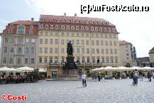 [P23] Statuia regelui Friedrich August II, din Neumarkt. În spate, Steigenberger Hotel de Saxe » foto by Costi
 - 
<span class="allrVoted glyphicon glyphicon-heart hidden" id="av385206"></span>
<a class="m-l-10 hidden" id="sv385206" onclick="voting_Foto_DelVot(,385206,7690)" role="button">șterge vot <span class="glyphicon glyphicon-remove"></span></a>
<a id="v9385206" class=" c-red"  onclick="voting_Foto_SetVot(385206)" role="button"><span class="glyphicon glyphicon-heart-empty"></span> <b>LIKE</b> = Votează poza</a> <img class="hidden"  id="f385206W9" src="/imagini/loader.gif" border="0" /><span class="AjErrMes hidden" id="e385206ErM"></span>