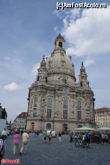 [P24] Frauenkirche, văzută din partea de sud a Neumarkt.  » foto by Costi
 - 
<span class="allrVoted glyphicon glyphicon-heart hidden" id="av385207"></span>
<a class="m-l-10 hidden" id="sv385207" onclick="voting_Foto_DelVot(,385207,7690)" role="button">șterge vot <span class="glyphicon glyphicon-remove"></span></a>
<a id="v9385207" class=" c-red"  onclick="voting_Foto_SetVot(385207)" role="button"><span class="glyphicon glyphicon-heart-empty"></span> <b>LIKE</b> = Votează poza</a> <img class="hidden"  id="f385207W9" src="/imagini/loader.gif" border="0" /><span class="AjErrMes hidden" id="e385207ErM"></span>