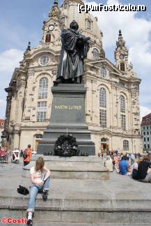 [P25] Statuia lui Martin Luther, de lângă Frauenkirche.  » foto by Costi
 - 
<span class="allrVoted glyphicon glyphicon-heart hidden" id="av385208"></span>
<a class="m-l-10 hidden" id="sv385208" onclick="voting_Foto_DelVot(,385208,7690)" role="button">șterge vot <span class="glyphicon glyphicon-remove"></span></a>
<a id="v9385208" class=" c-red"  onclick="voting_Foto_SetVot(385208)" role="button"><span class="glyphicon glyphicon-heart-empty"></span> <b>LIKE</b> = Votează poza</a> <img class="hidden"  id="f385208W9" src="/imagini/loader.gif" border="0" /><span class="AjErrMes hidden" id="e385208ErM"></span>